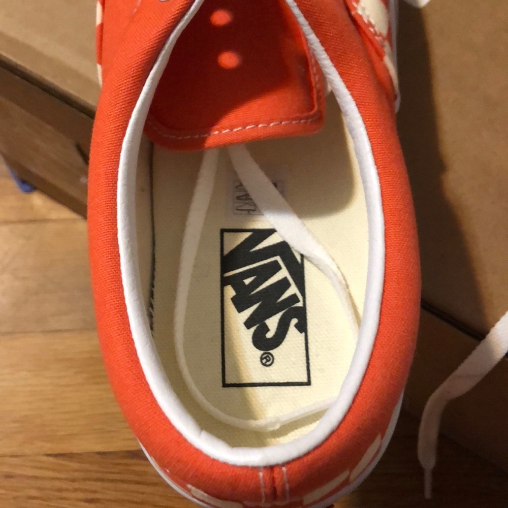 vans - Picture 3 of 5